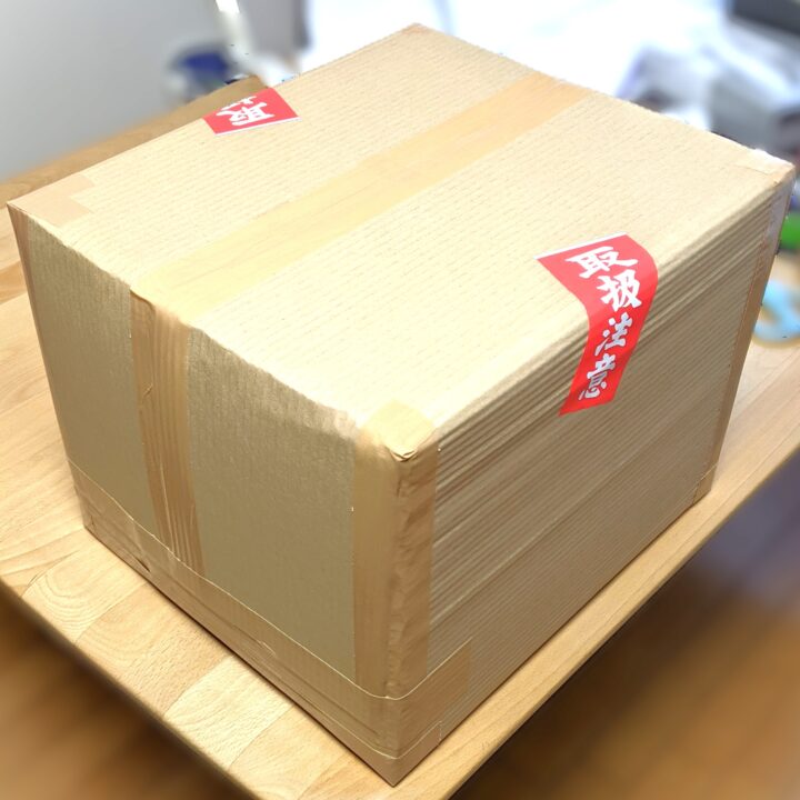 箱付きマルチホットプレートの梱包