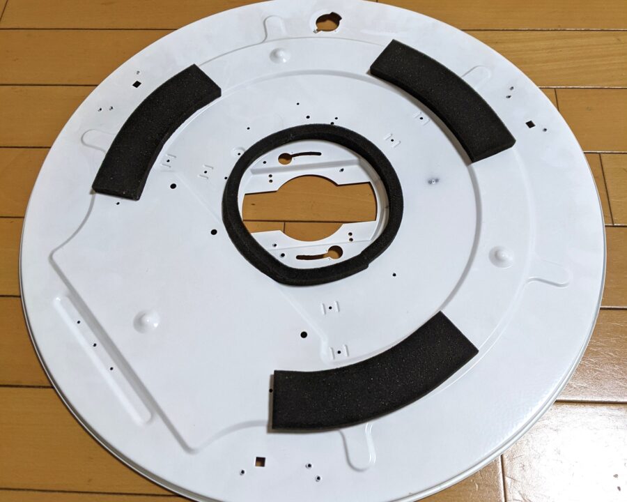 ベースの裏側の様子。